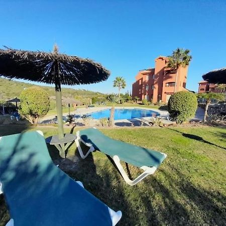 Apartamento Espacioso Muy Tranquilo Con Piscinas Y Jardines Cercano A La Playa Estepona Exterior foto